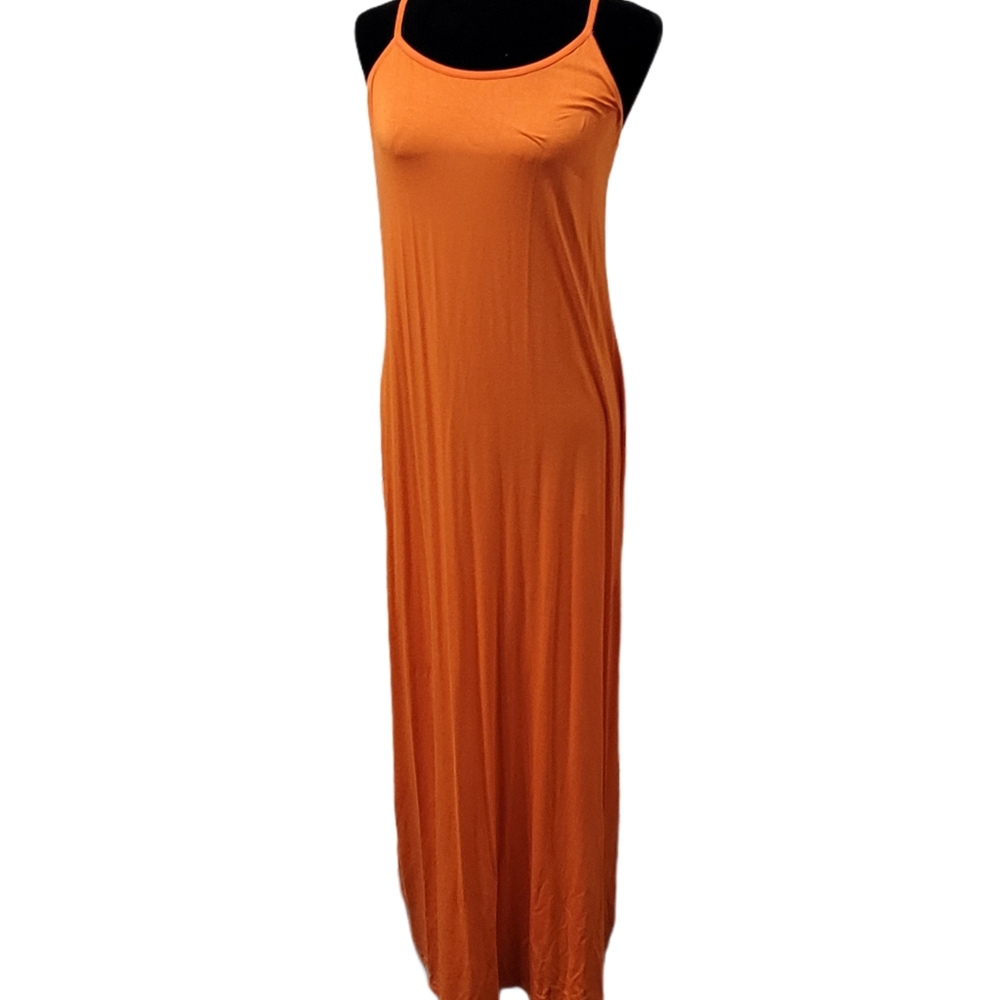 ⬇️ Fabletics tangerine maxi dress